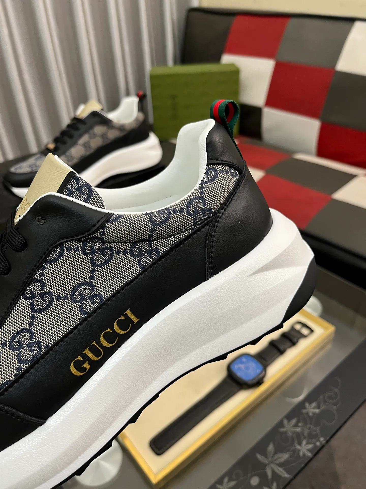 Men's Men's Shoes💰440⌚️⌚️【GUCCI】Gucci men's latest white shoe series casual shoes! The official website is built 1:1. Upper: Made of imported cowhide, with electric embroidery ➕Inner lining: Made of high-quality first-layer pigskin, soft and comfortable. Picky material selection and exquisite workmanship give you the best enjoyment. Size: 38-444️⃣Colors available